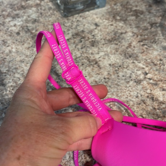 Victoria Secret Bra - Picture 4 of 6